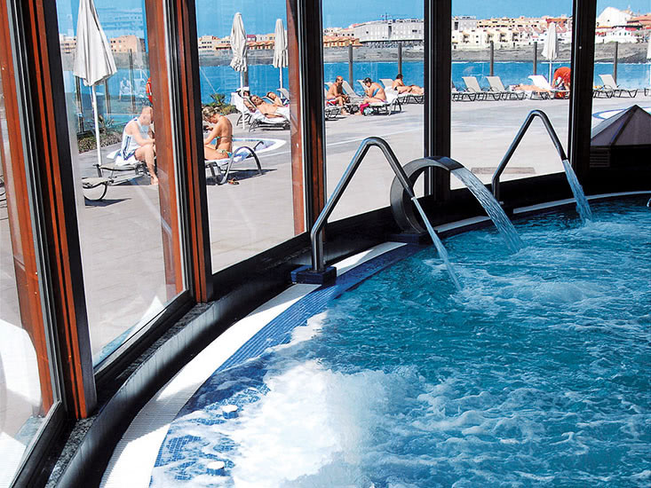 Hotel Arenas del Mar