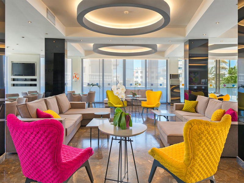 Hotel Semiramis City