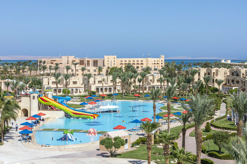 Royal Lagoons Resort & Aqua park