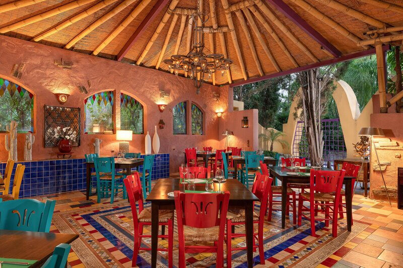 Dionysos Hotel