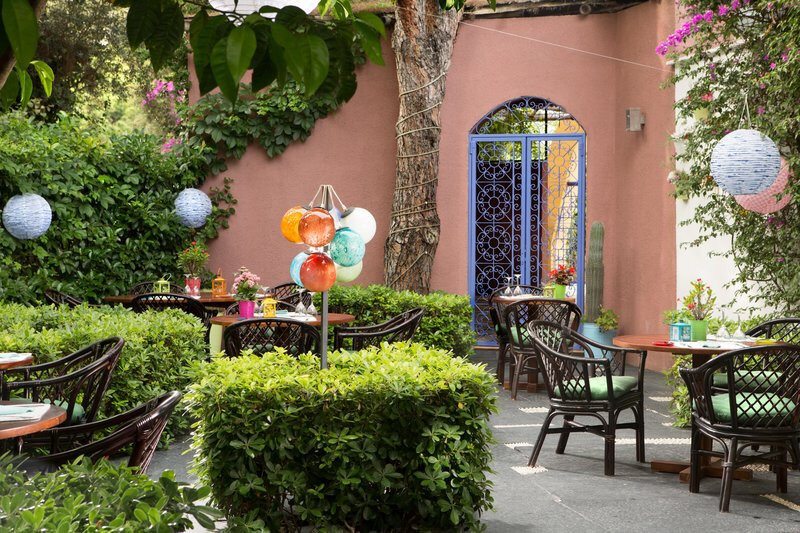 Dionysos Hotel