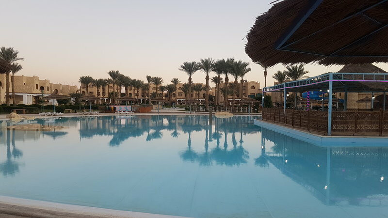 Royal Lagoons Resort & Aqua park