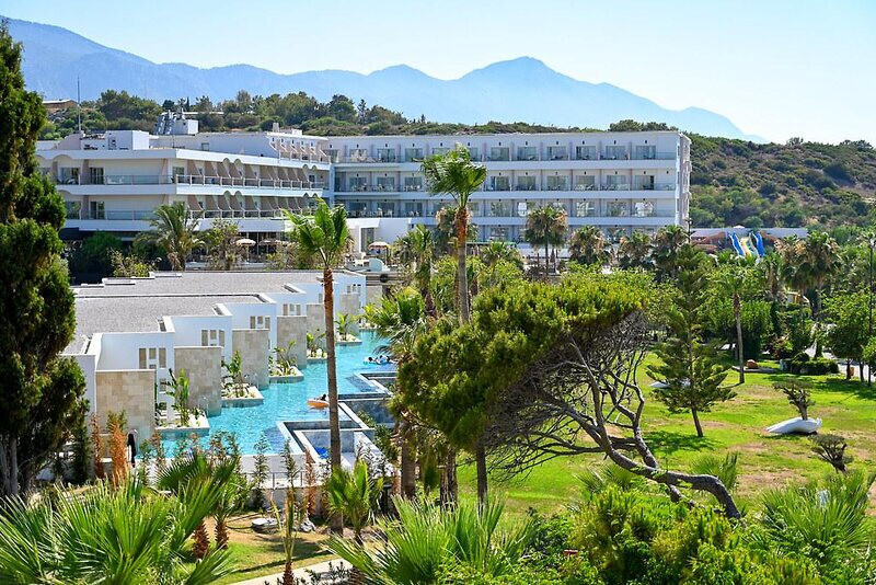 Acapulco Resort Convention SPA Hotel