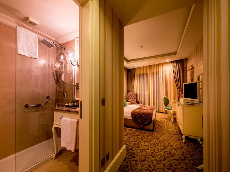 Vuni Palace Hotel & Casino