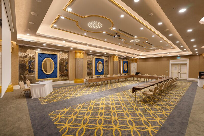 Limak Cyprus Deluxe Hotel