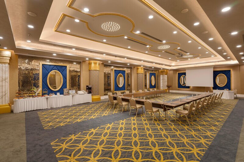 Limak Cyprus Deluxe Hotel