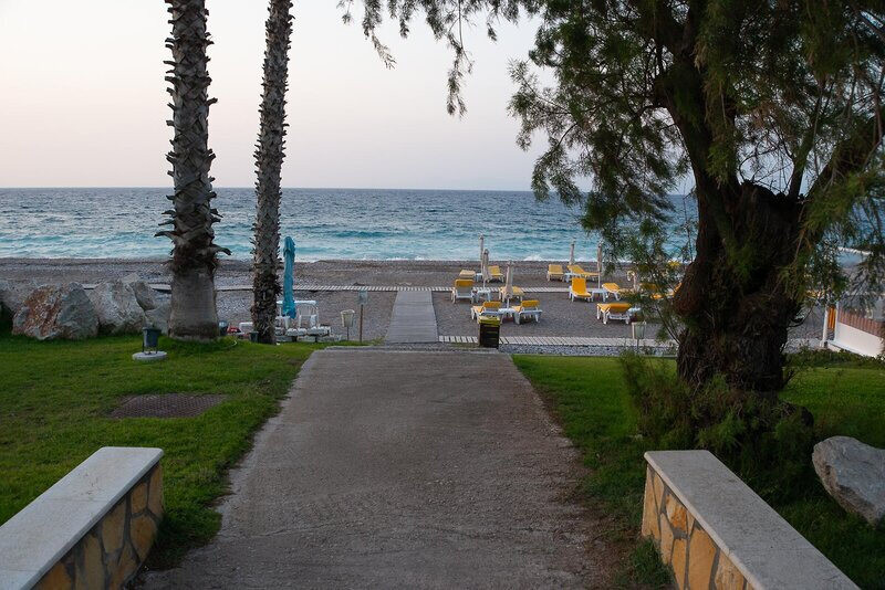Dionysos Hotel