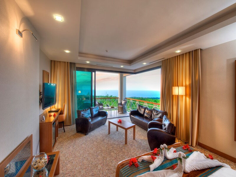 Korineum Golf & Beach Resort