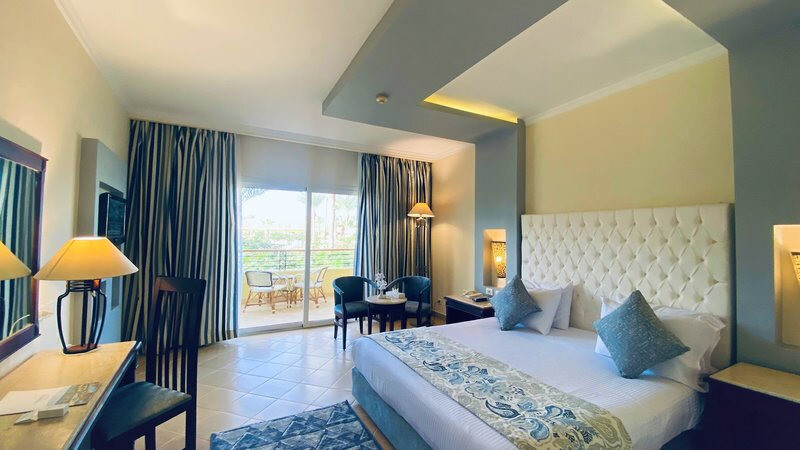 Amwaj Oyoun Resort & Casino