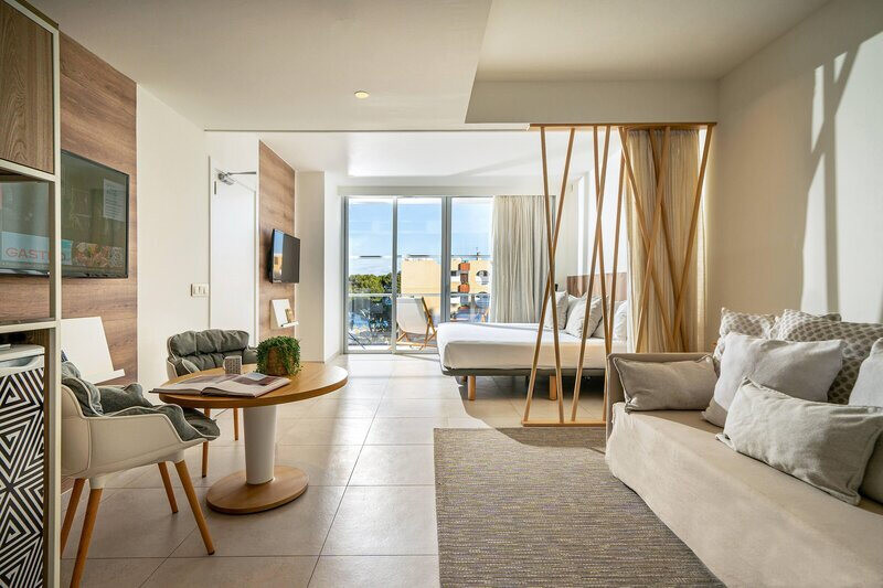 Innside by Melia Calvia Beach