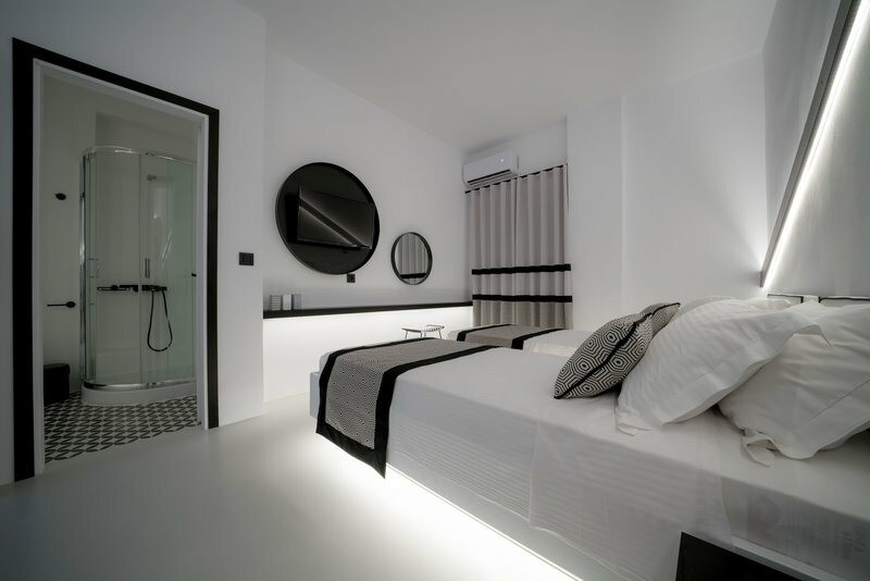 Divelia Hotel