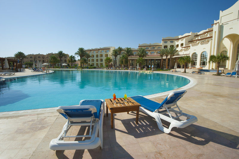 Royal Lagoons Resort & Aqua park