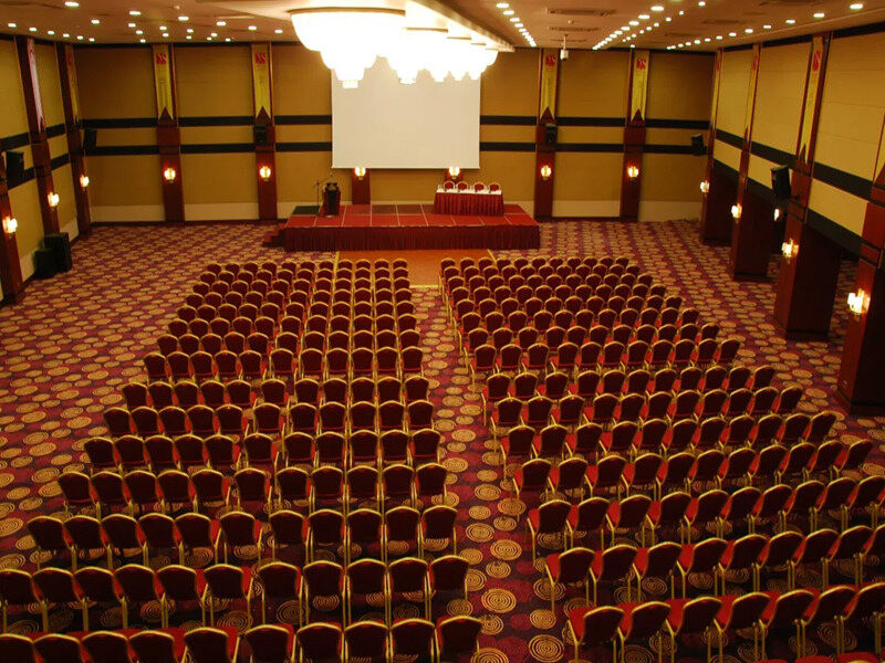 Vuni Palace Hotel & Casino