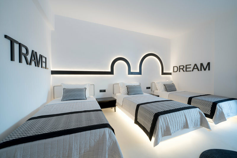 Divelia Hotel
