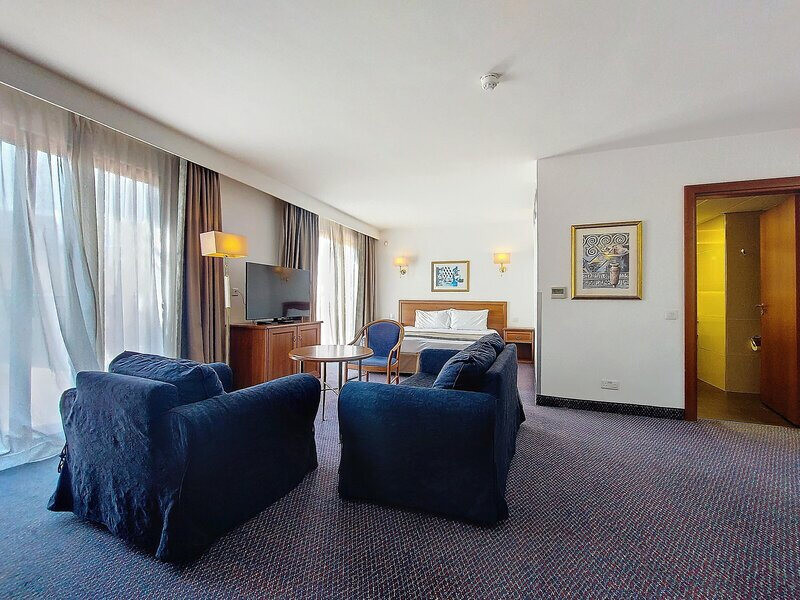 Vivaldi Hotel