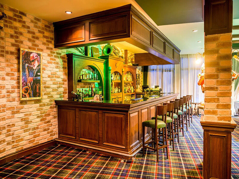 Vuni Palace Hotel & Casino