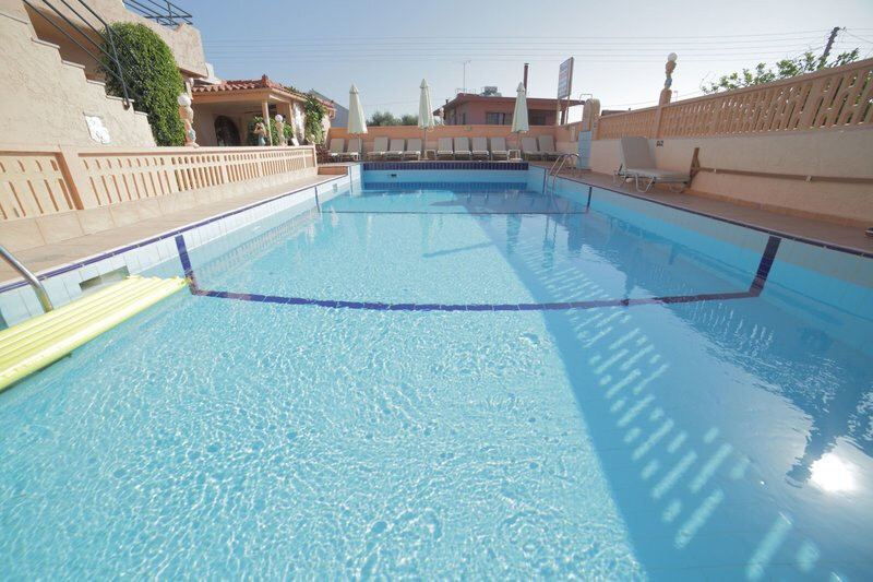 Evina Rooms and Suites