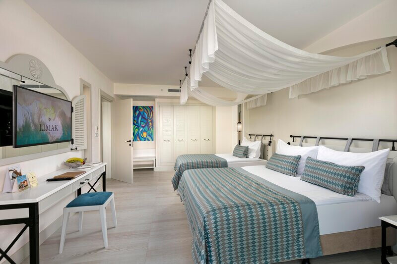 Limak Cyprus Deluxe Hotel