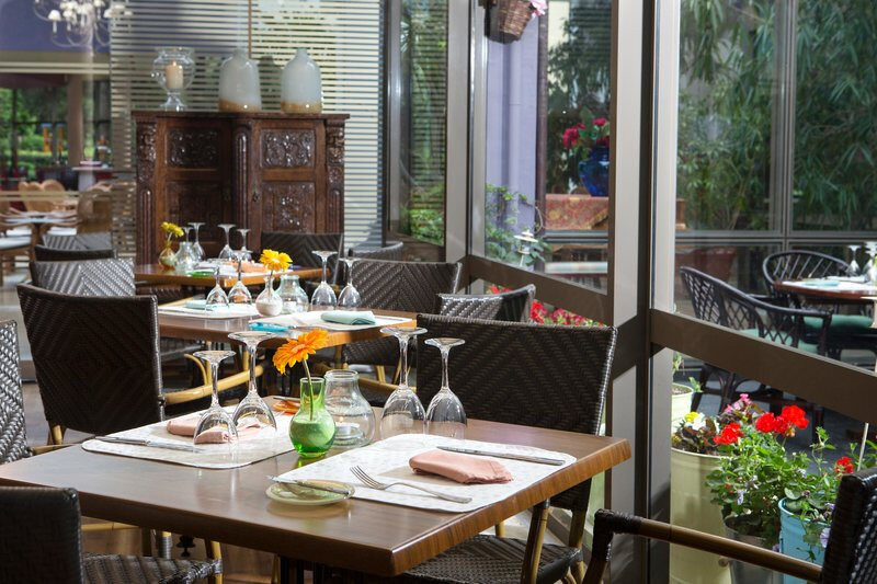 Dionysos Hotel