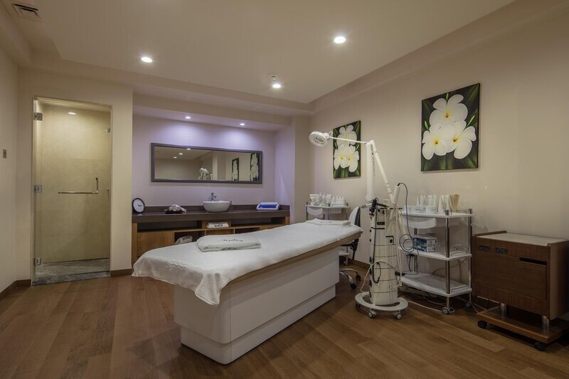 Acapulco Resort Convention SPA Hotel