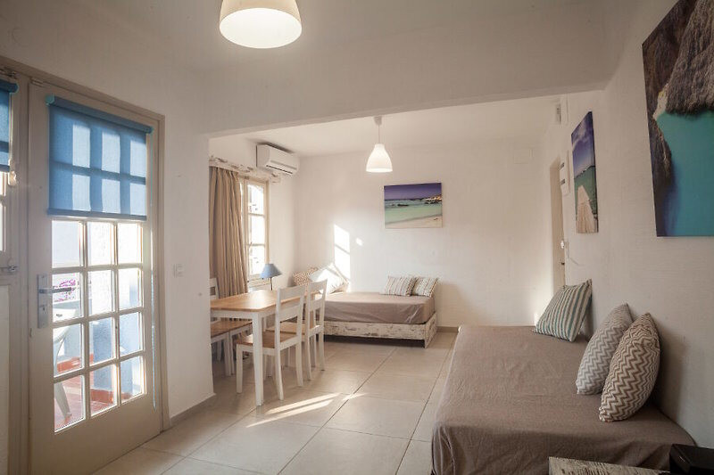 Evina Rooms and Suites
