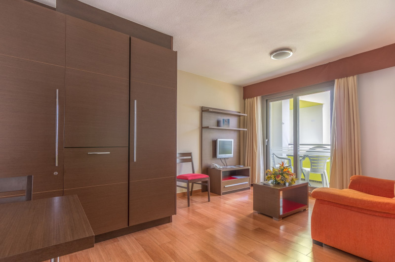 LIVVO Corralejo Beach