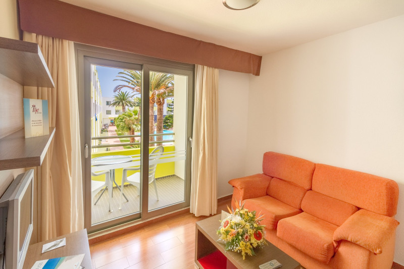 LIVVO Corralejo Beach