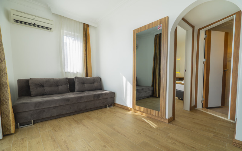 Kleopatra Celine Hotel