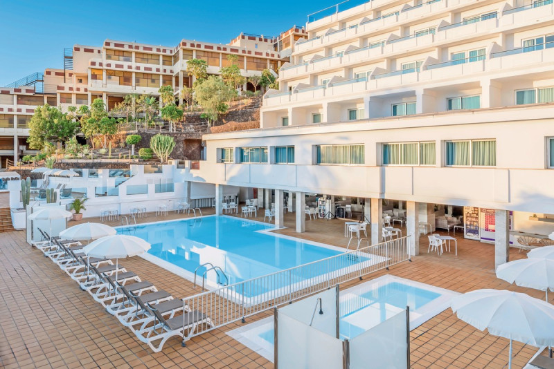 FERGUS Cactus Garden