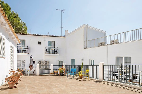 Villa Cati Hostal ●●○