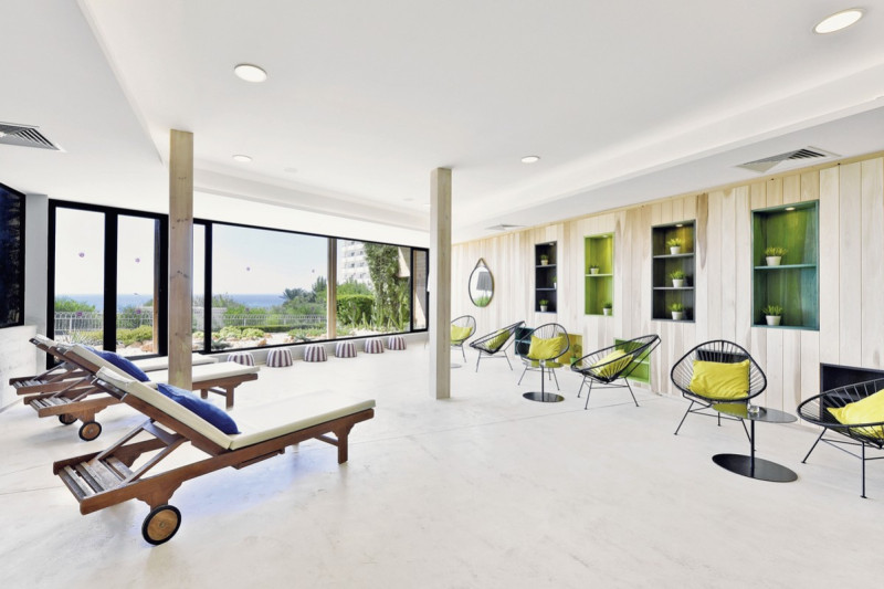 Napa Mermaid Hotel & Suites ●●●●○