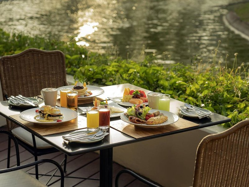 Pullman Phuket Karon Beach Resort ●●●●●