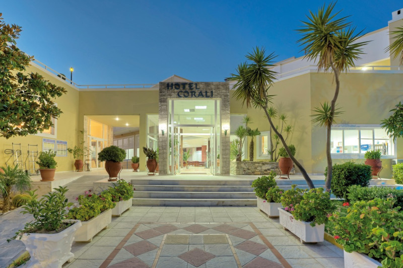 Corali Hotel ●●●●