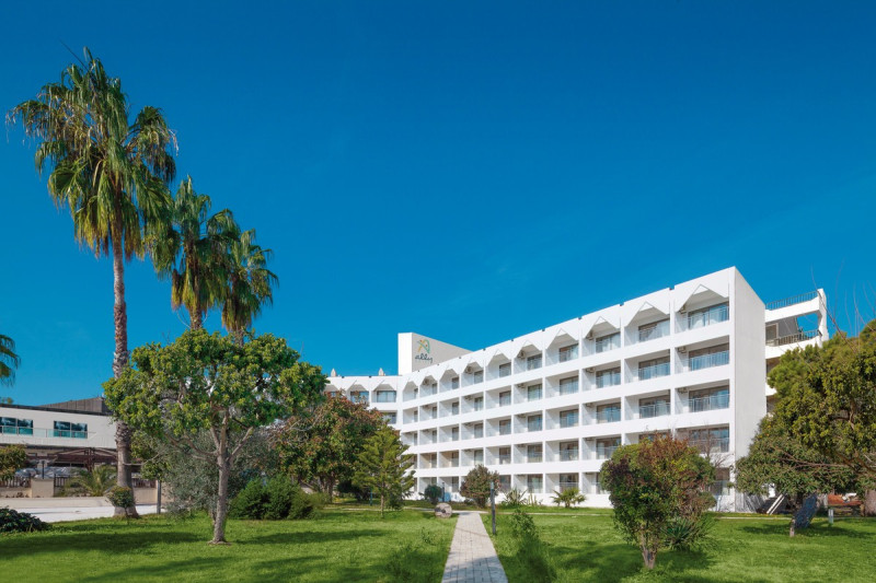 Serra Park Hotel ●●●●