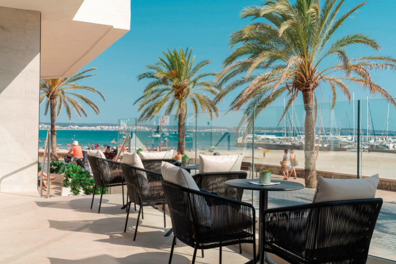 Las Arenas ●●●●○