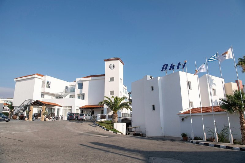 Akti Beach Village Resort ●●●●