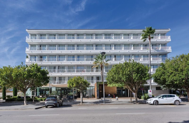 JS Sol de Alcudia ●●●●