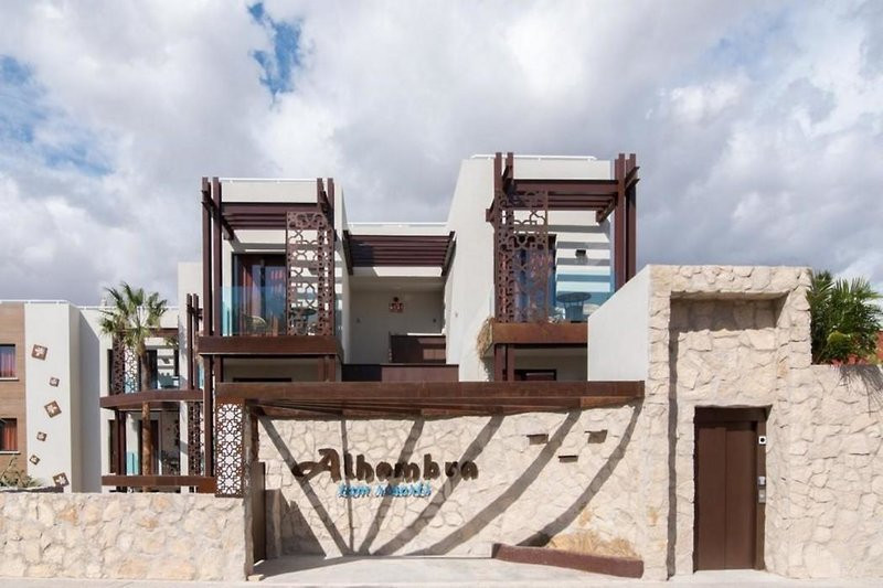 Alhambra Boutique Apartments ●●●●