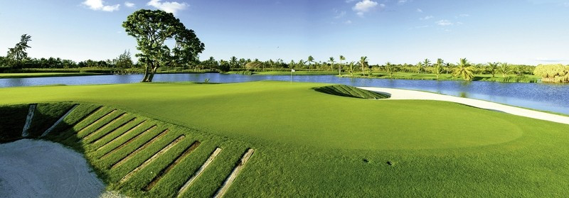 BarcelÃ³ BÃ¡varo Beach ●●●●○