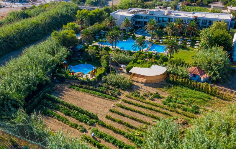 May Beach ●●●●