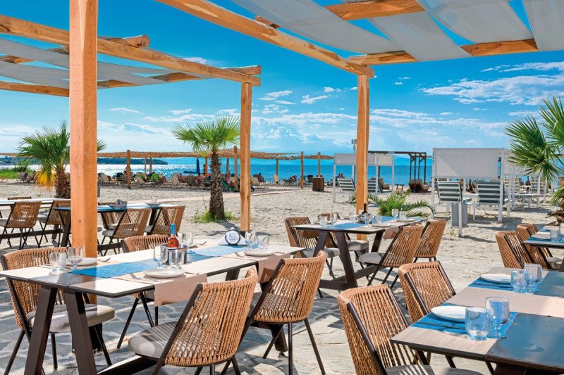 Alea Hotel & Suites ●●●●○