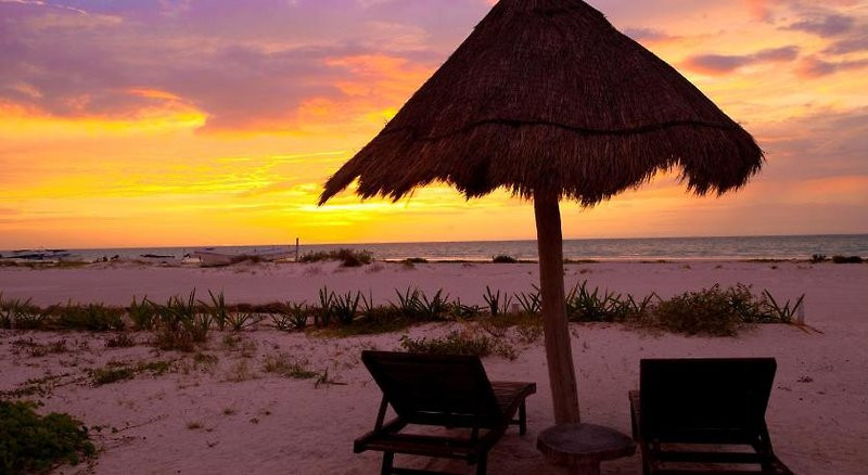 Holbox by Xaloc ●●●○