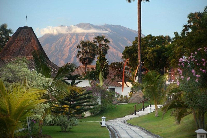 Siddhartha Ocean Front Resort & Spa