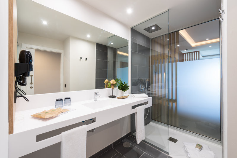 Occidental Roca Negra ●●●●