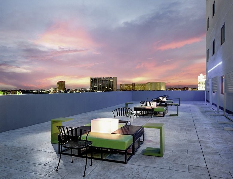 Aloft Cancun ●●●○