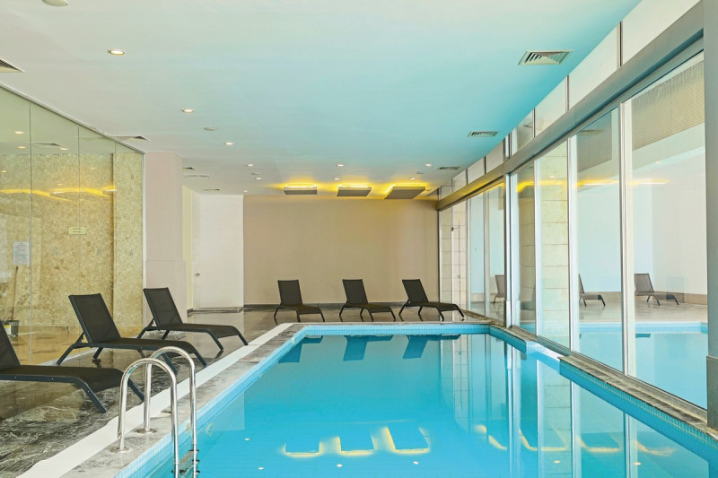 Crystal Centro Pearl Collection