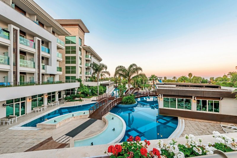 Sunis Evren Beach Resort Hotel & Spa ●●●●●