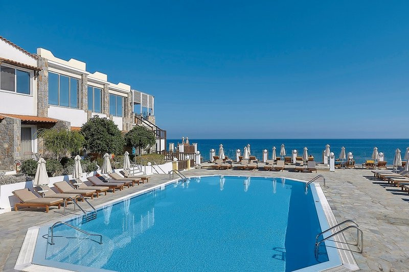 Alexander Beach Hotel & Village ●●●●●