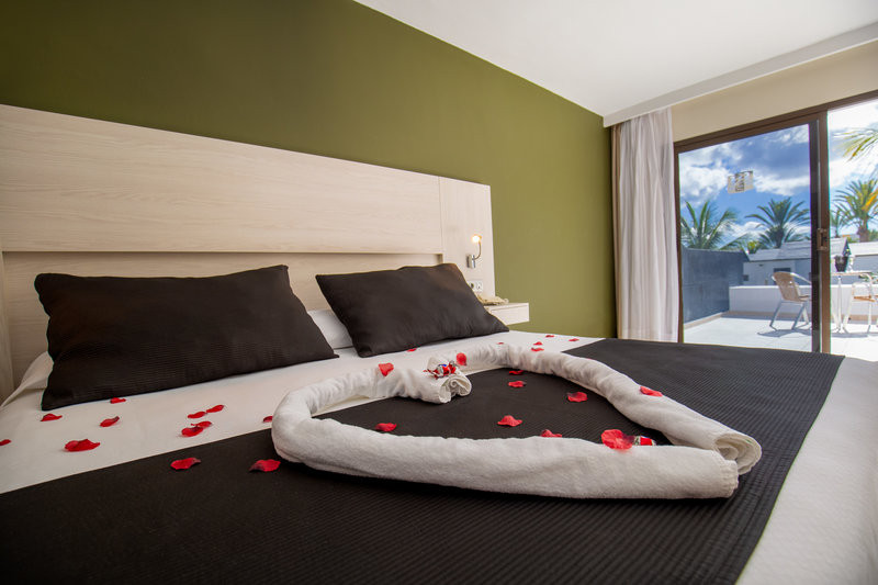 R2 Romantic Fantasia Dreams - Adults only ●●●●