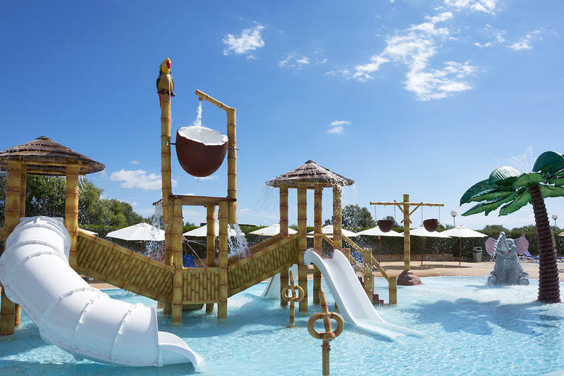 HSM Canarios Park ●●●